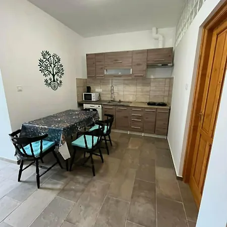 Szent Marton Zarandokhaz Apartment *